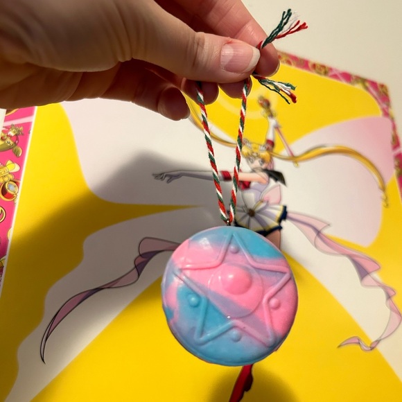 3/20$ Sailor Moon Ornament - Picture 3 of 5